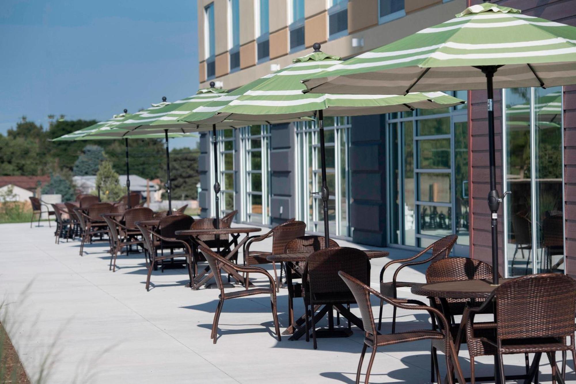 Fairfield Inn & Suites By Marriott Скотсблъф Екстериор снимка