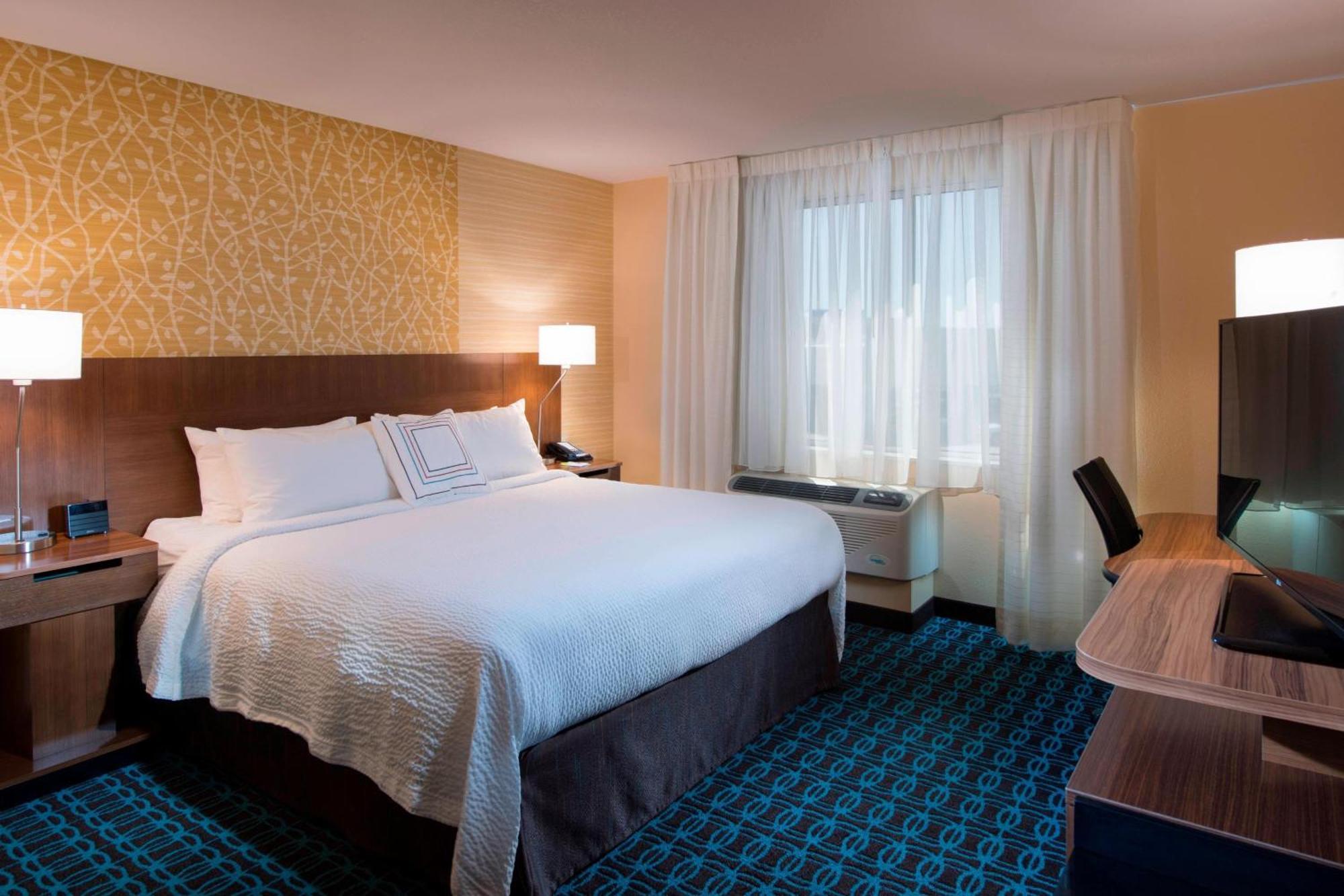 Fairfield Inn & Suites By Marriott Скотсблъф Екстериор снимка
