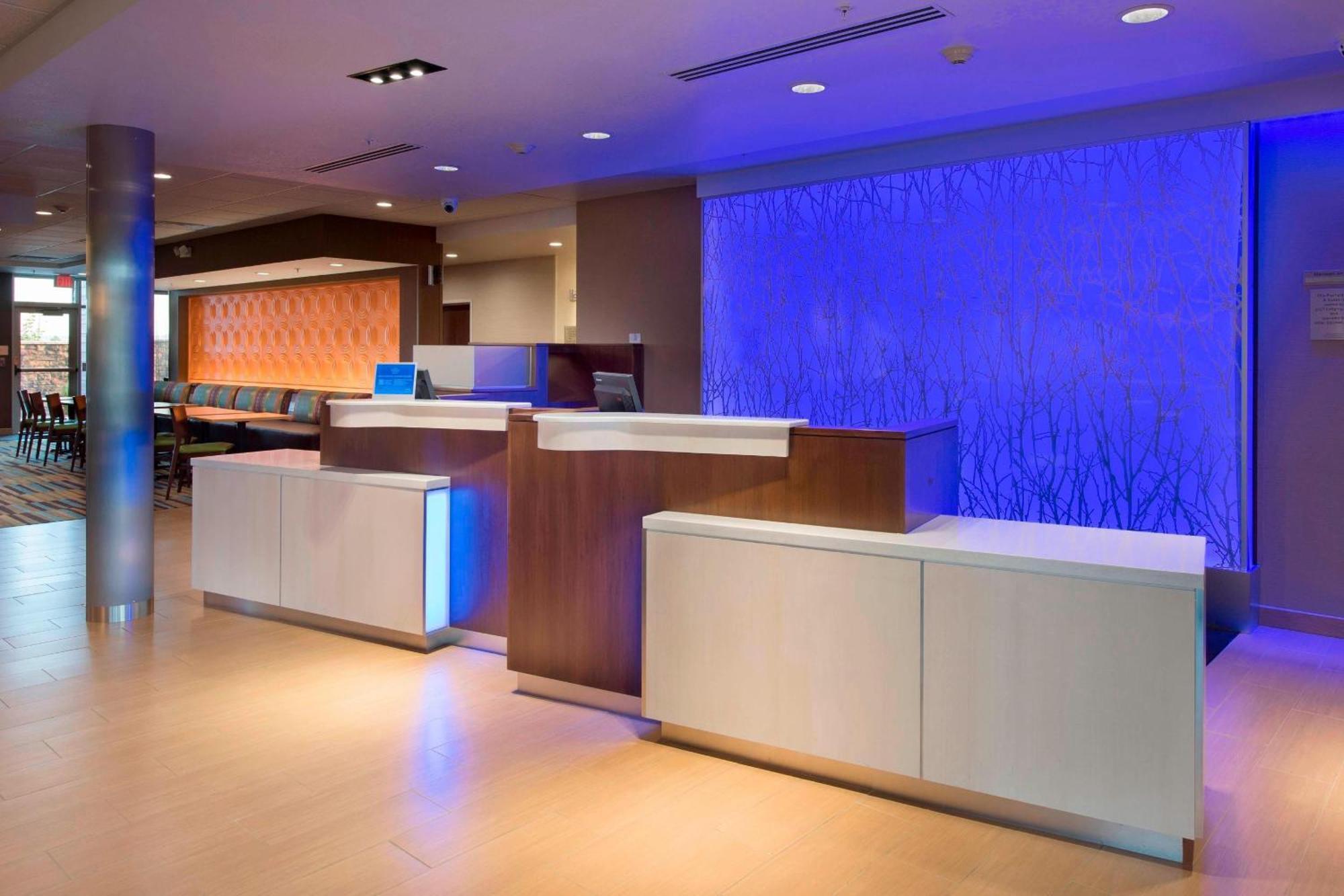 Fairfield Inn & Suites By Marriott Скотсблъф Екстериор снимка