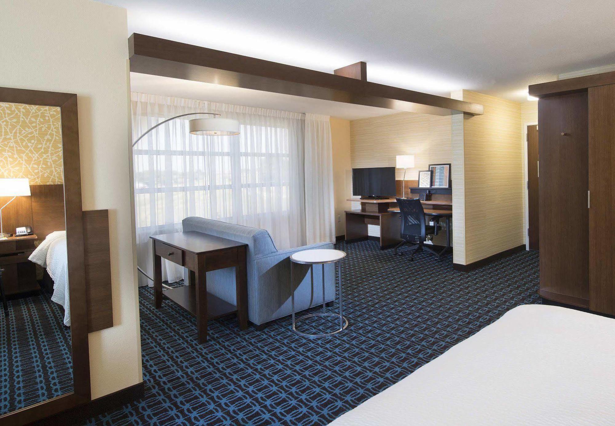 Fairfield Inn & Suites By Marriott Скотсблъф Екстериор снимка